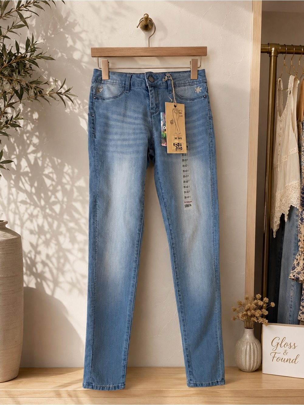NWT Desigual Light Wash Skinny Jeans Size 25 Embroidered Pockets